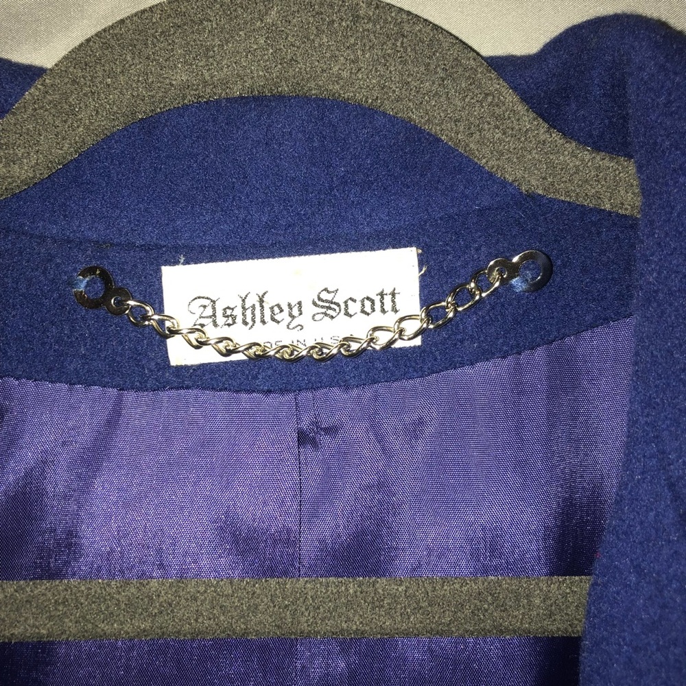 Wool coat - Picture 2 of 3